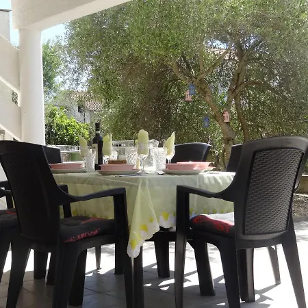 Modern Island With Pool 80 Meters From The Sea A Appartement