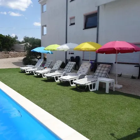 Appartement Modern Island With Pool 80 Meters From The Sea A *