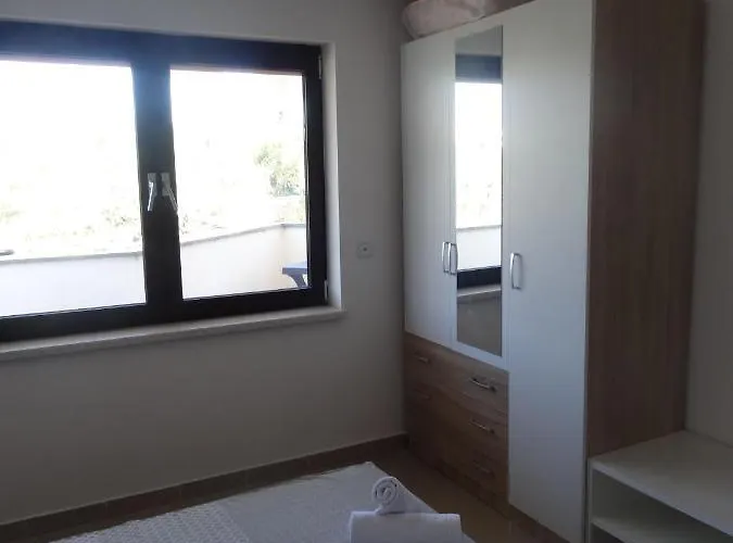Ilsad - With Pool 80 Meters From Sea - Great Location *
