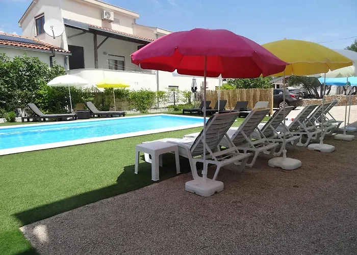 아파트 Ilsad - With Pool 80 Meters From Sea - Great Location *