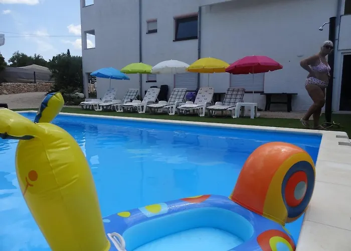 Ilsad - With Pool 80 Meters From Sea - Great Location