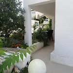 Ilsad - With Pool 80 Meters From Sea - Great Location Ždrelac