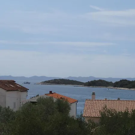 Ilsad - With Pool 80 Meters From Sea - Great Location Apartment *