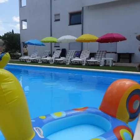 Ilsad - With Pool 80 Meters From Sea - Great Location