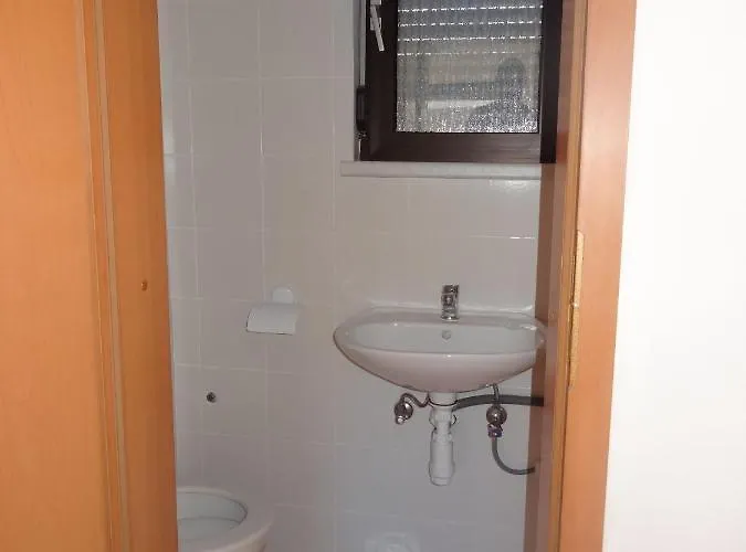 Ilsad - With Pool 80 Meters From Sea - Great Location דירה